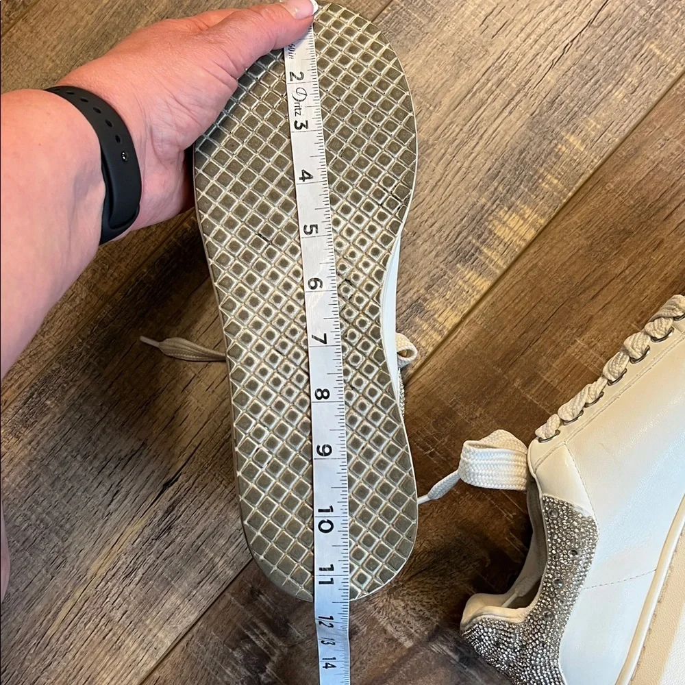 Steve Madden Gaines White Leather Sneaker With Bling Rhinestones Size 10